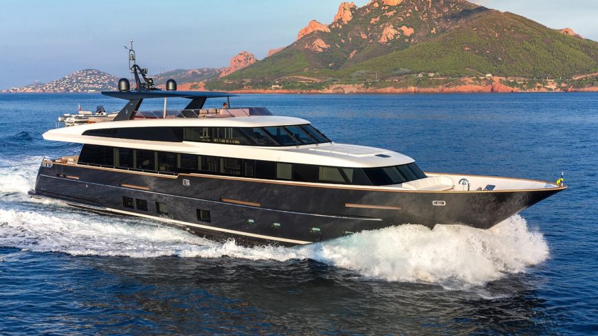 JANGADA | 2019 32m (105ft) Van der Valk Flybridge Motor Yacht