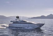 LOANA | 2006 34m (112ft) Flybridge Motor Yacht built by Italian shipyard Baglietto