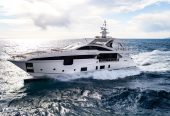 IRYNA | 2019 35m (115′) Luxury Motor Yacht built by Italian shipyard Azimut