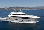 IMPERIAL PRINCESS BEATRICE | 2012 40m (131′) Luxury Motor Yacht built by British shipyard Princess