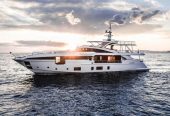 IRYNA | 2019 35m (115′) Luxury Motor Yacht built by Italian shipyard Azimut