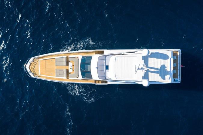 IRYNA | 2019 35m (115′) Luxury Motor Yacht built by Italian shipyard Azimut