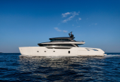 H | 2022 SX112 34.16m (112′) Luxury Motor Yacht built by Italian shipyard Sanlorenzo